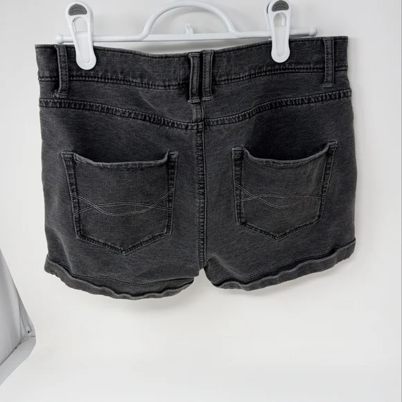 Abercrombie And Fitch Womens Size 4 Black Perfect Stretch Shorts - Picture 2 of 7